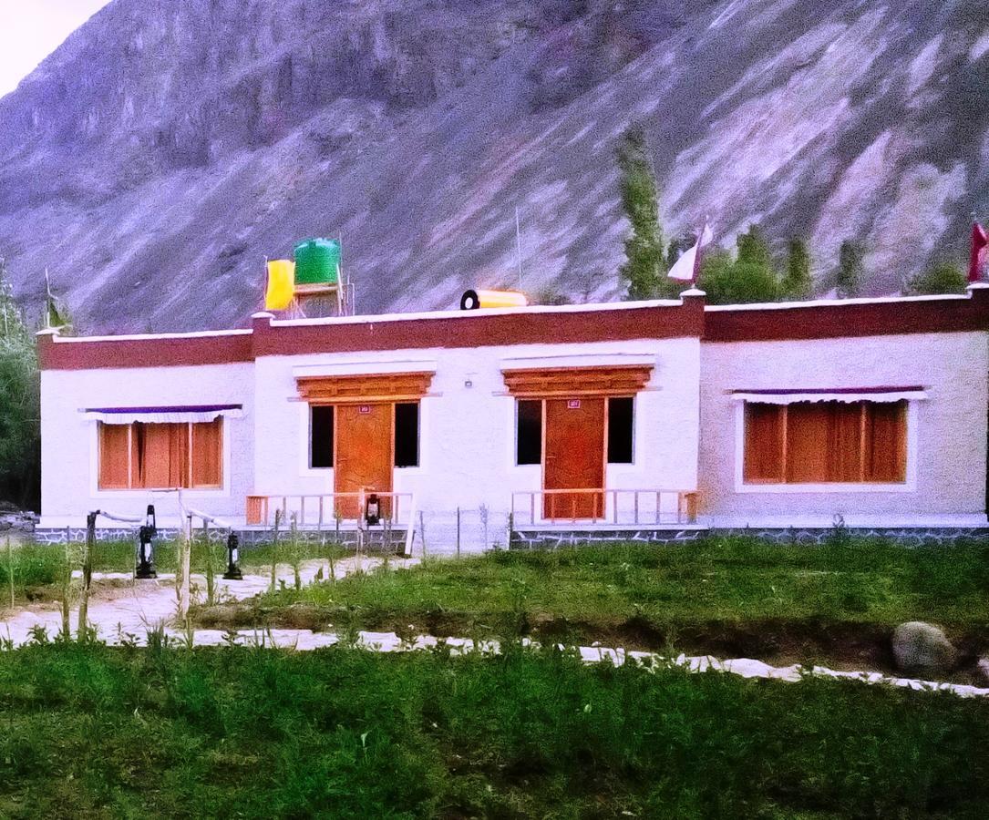 Lotus Eco Resort Hundar Exterior photo