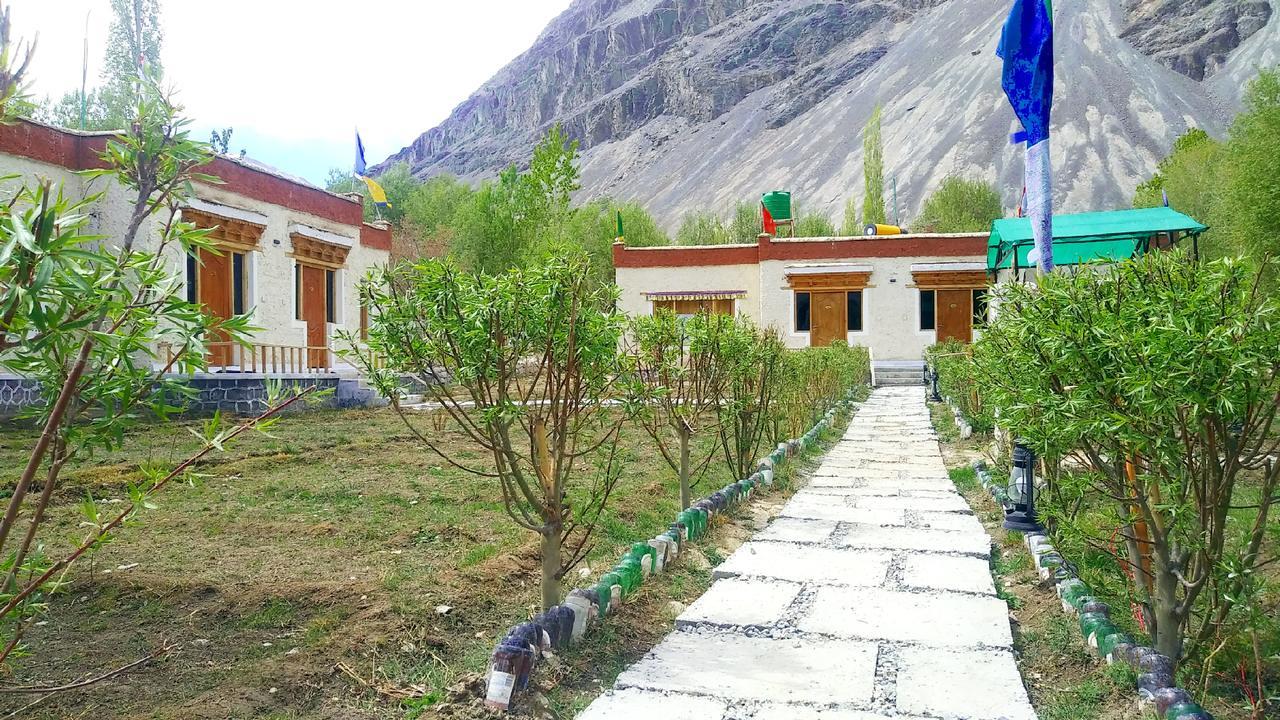 Lotus Eco Resort Hundar Exterior photo